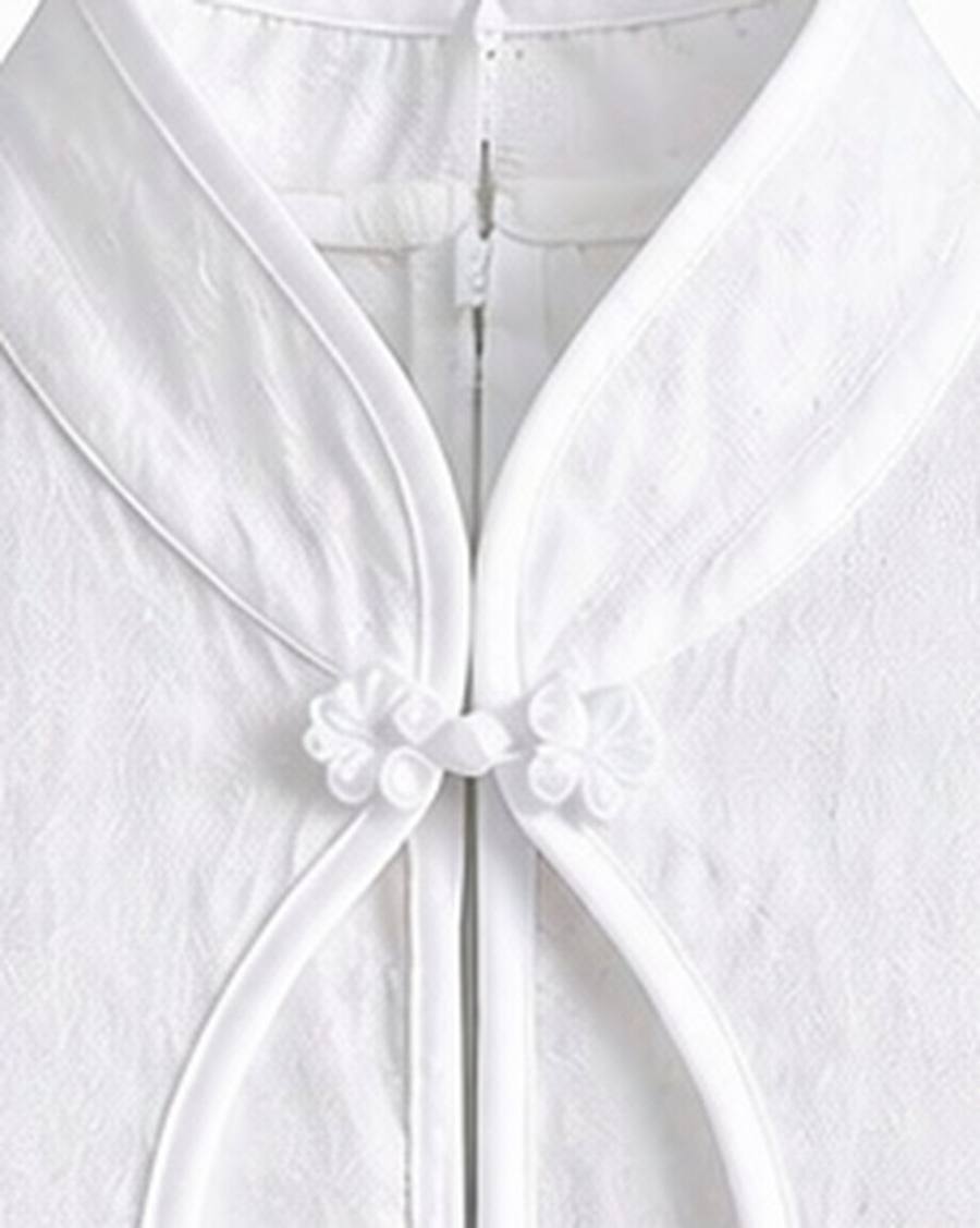 Yumeji Classic Linen Blouse, Long Sleeve, collar and fastening in close up