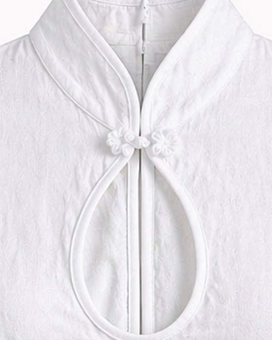 Yumeji Classic Linen Dress, Short Sleeve, collar and fastening in close up