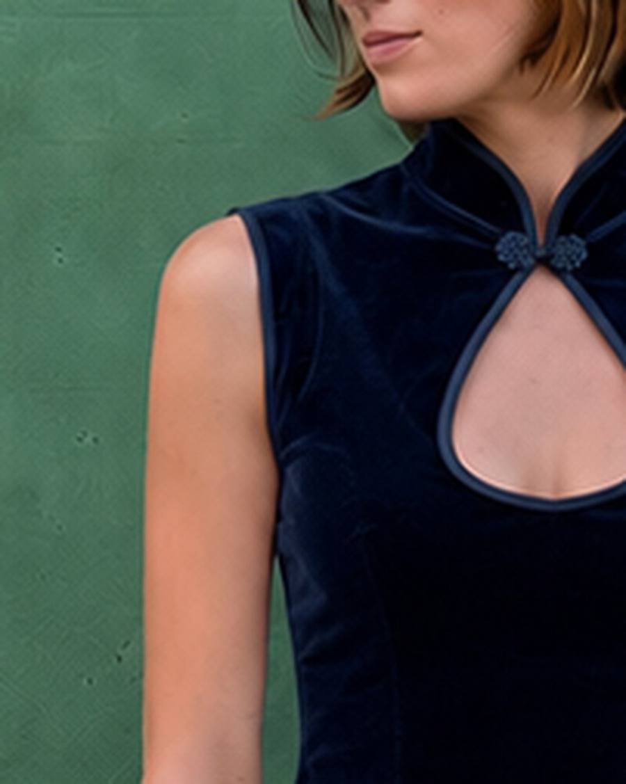 Yumeji Classic Velvet Blouse, Sleeveless, worn, at the bust