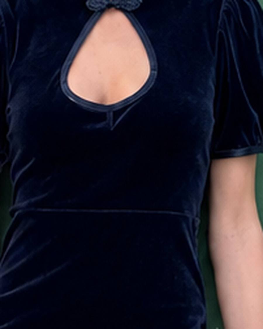 Yumeji Classic Velvet Dress, Short Sleeve, worn, at the bust