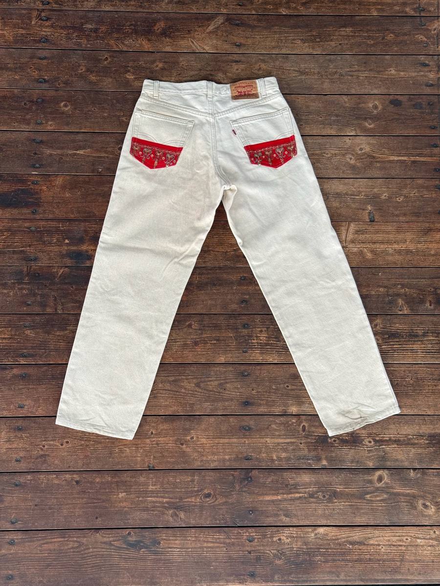 Mika Jeans 002, White Levi's 550, 33/34