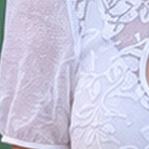 The lace, close