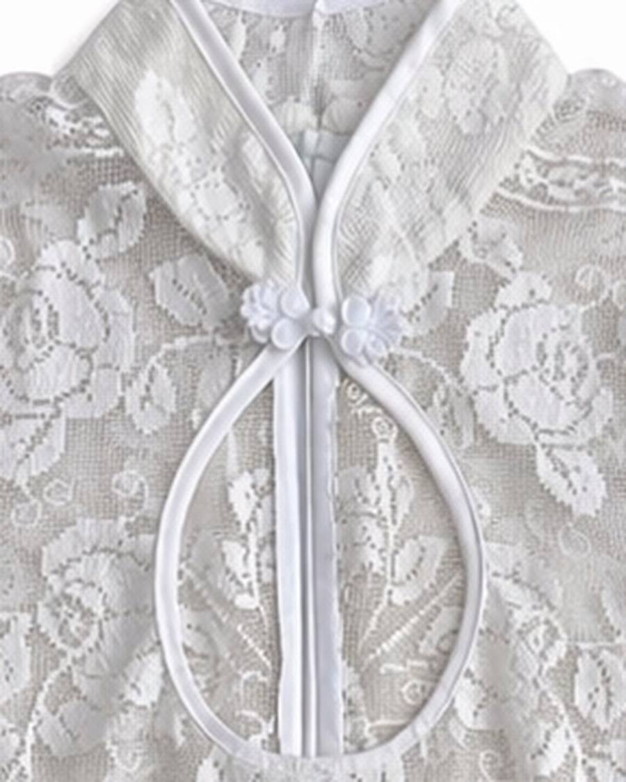 Yumeji Vera Dress, Short Sleeve, collar and fastening in close up